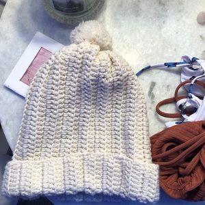 creme white beanie